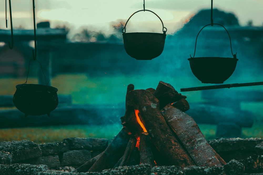 A campfire at Old West Dinner Cookout, Yellowstone NP
