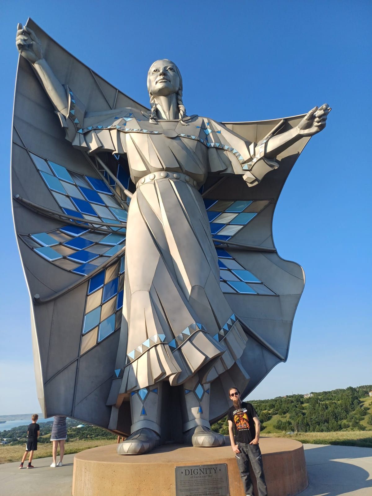 Dignity Of Earth & Sky statue