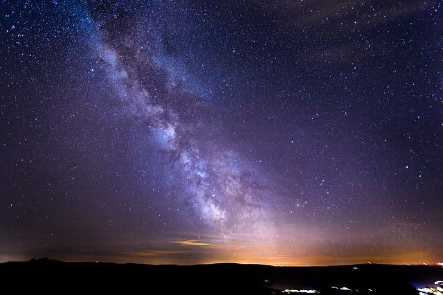 The milky way galaxy is visible in the night sky over Acadia NP