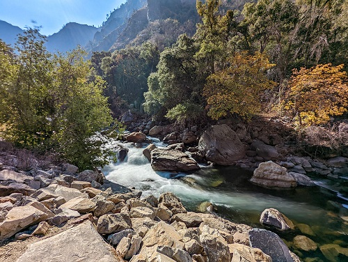 A river flowing through Kings Canyon NP 