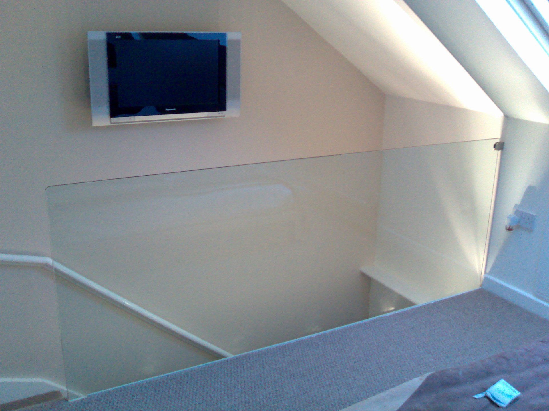 Toughen laminated safety glass