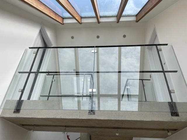 Toughened glass balustrades safety glass Woodstock oxfordshire oxford glass