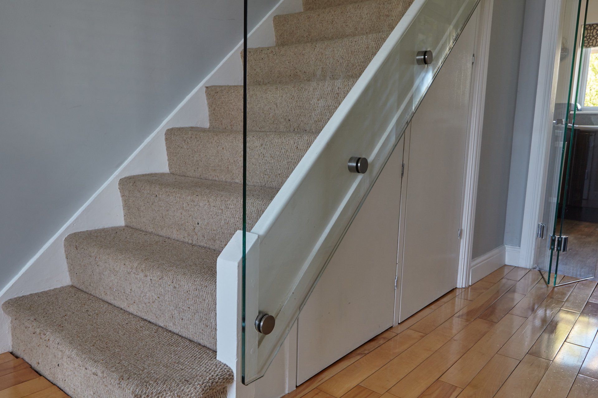 Toughened glass balustrade point fixings