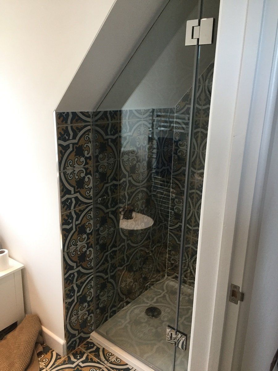 toughened glass shower screen