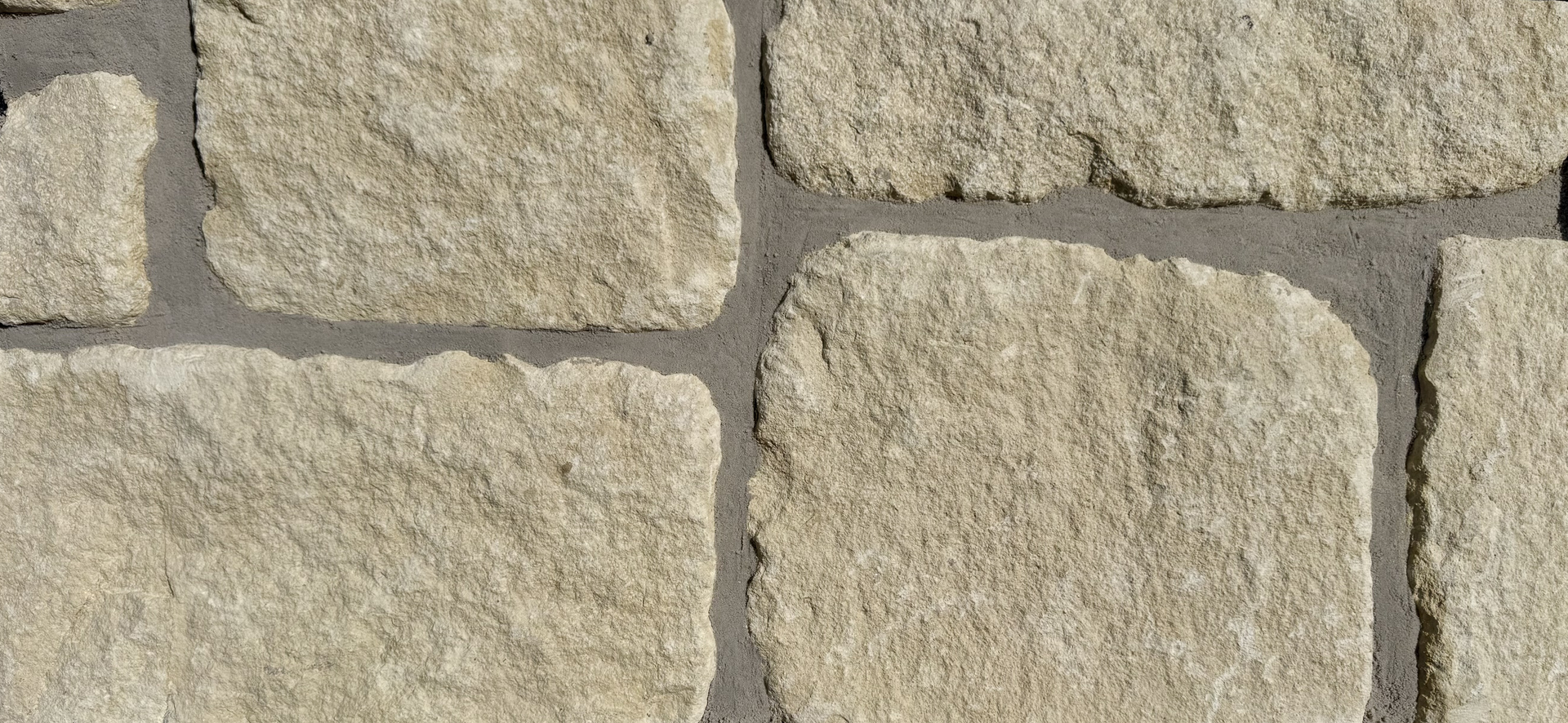 Silverdale 4-12 Tumbled Veneer Sample Board at Silverdale Quality Stone