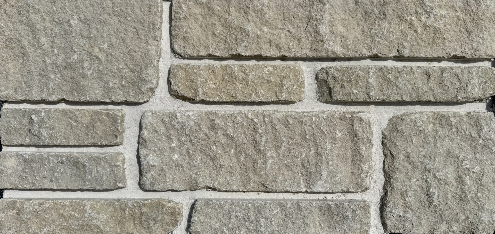 Eagle Creek Dimensional Tumbled Veneer Sample Board at Silverdale Quality Stone