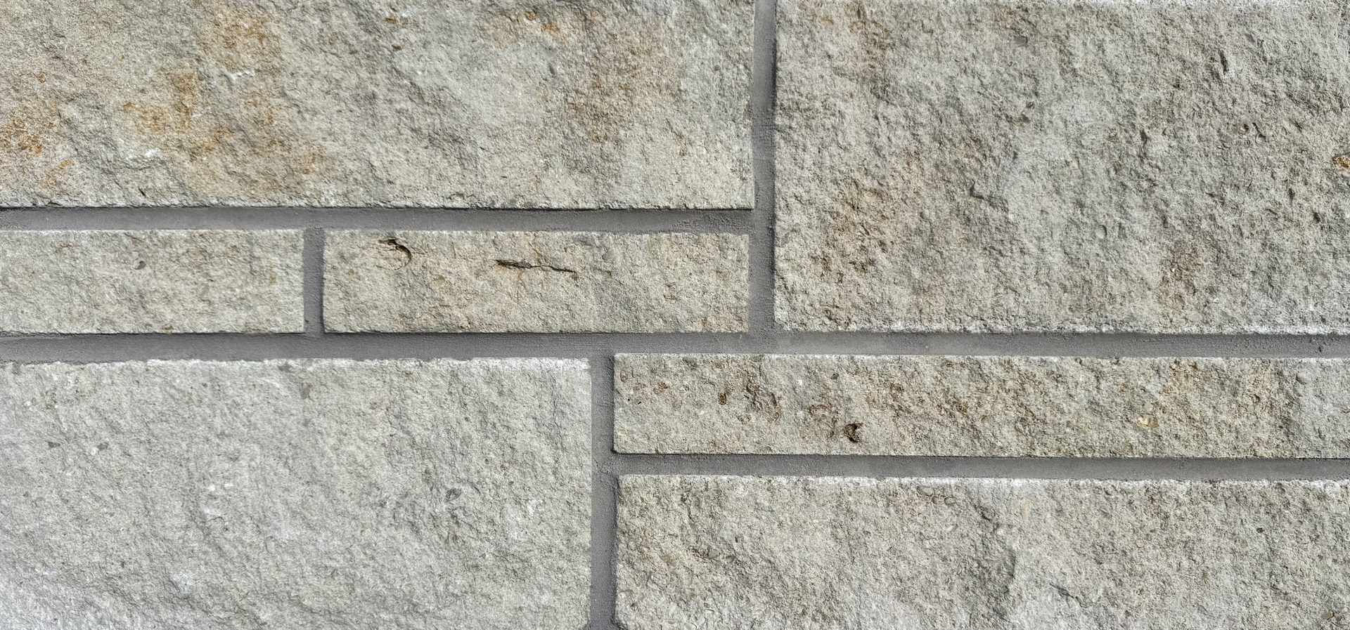 Prairie Shell Dimensional Veneer Sample Board at Silverdale Quality Stone