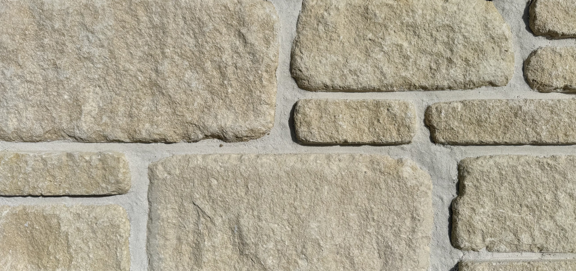 Silverdale Dimensional Tumbled Veneer Sample Board at Silverdale Quality Stone
