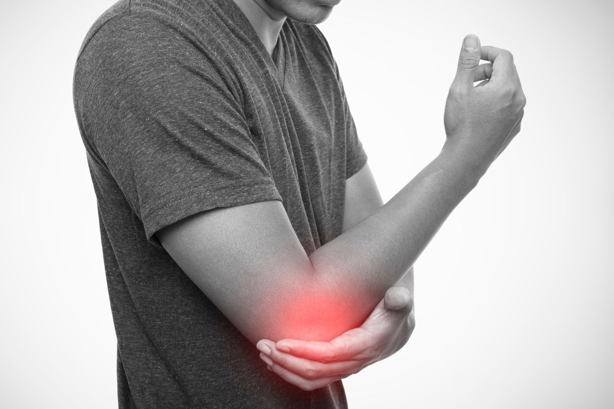 Artrose do cotovelo: conheça as causas e os sintomas