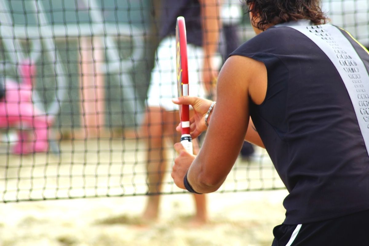 Os benefícios do beach tennis – Sou Esportista