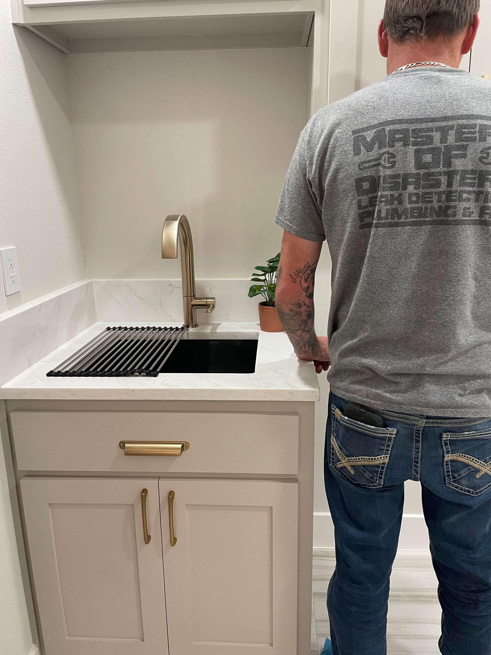 A general plumbing service in Rogers, AR by Masters of Disasters Leak Detection