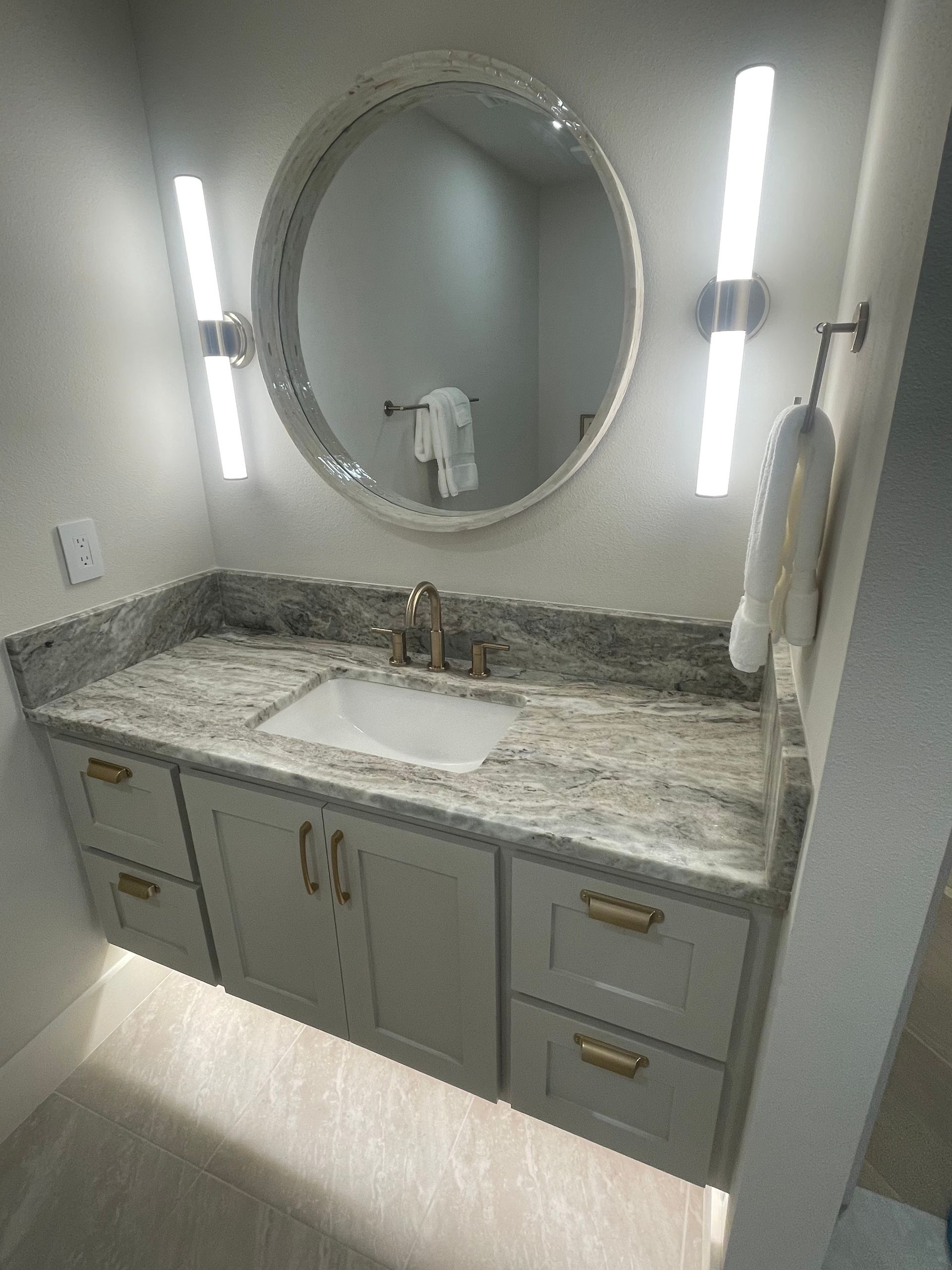 A plumbing bathroom remodel in Rogers, AR by Masters of Disasters Leak Detection