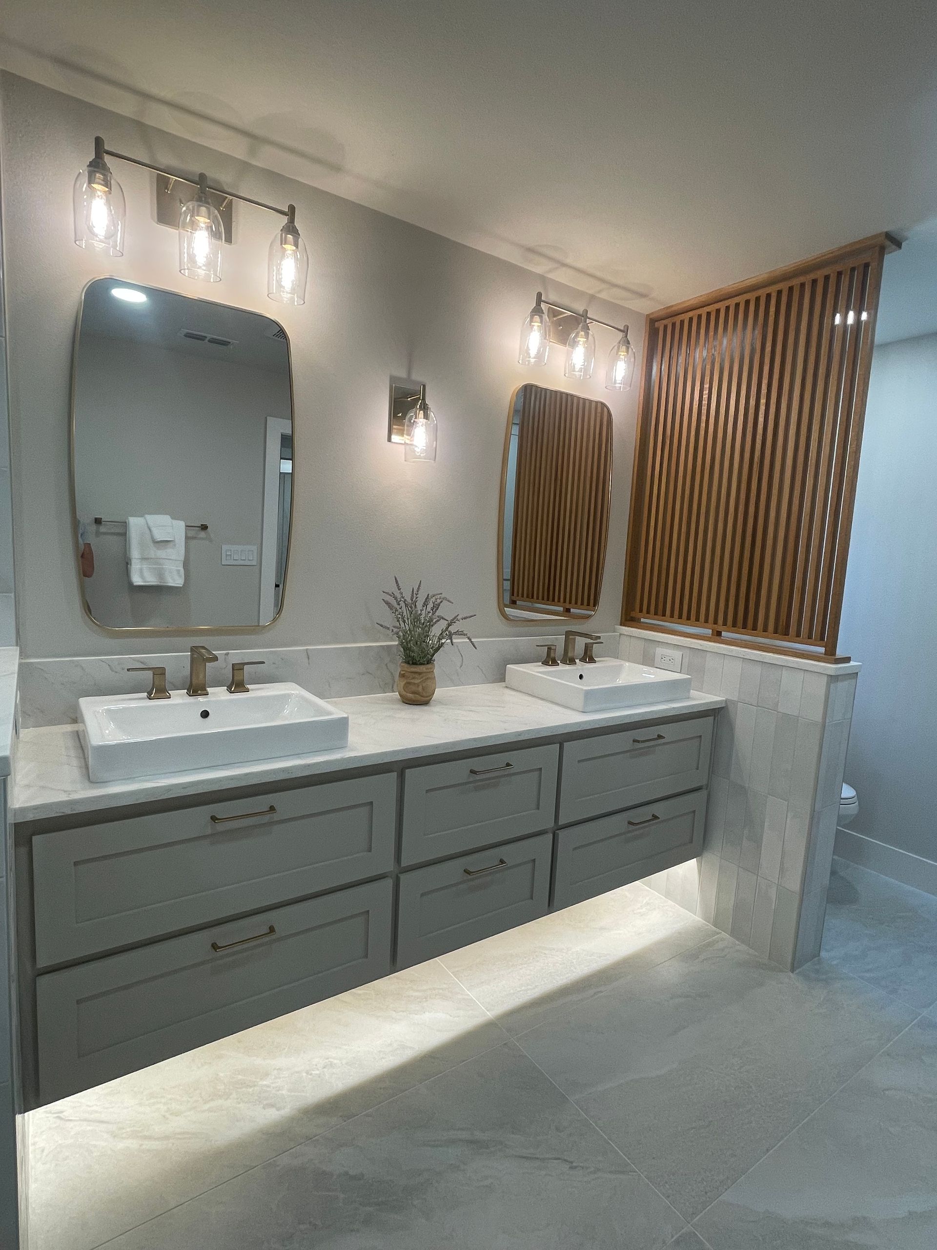 A plumbing bathroom remodel in Rogers, AR by Masters of Disasters Leak Detection