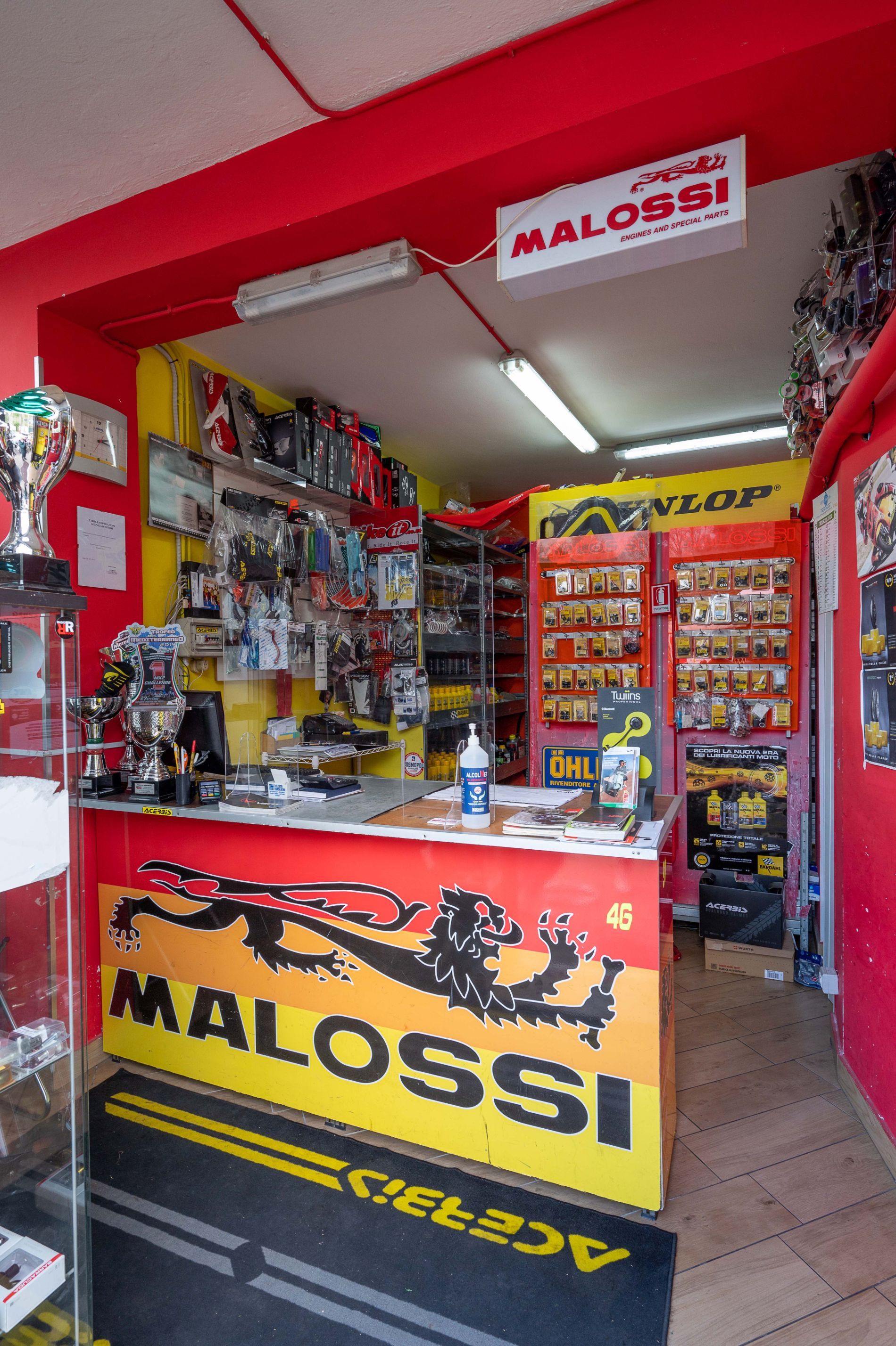 bancone per officina per motociclette