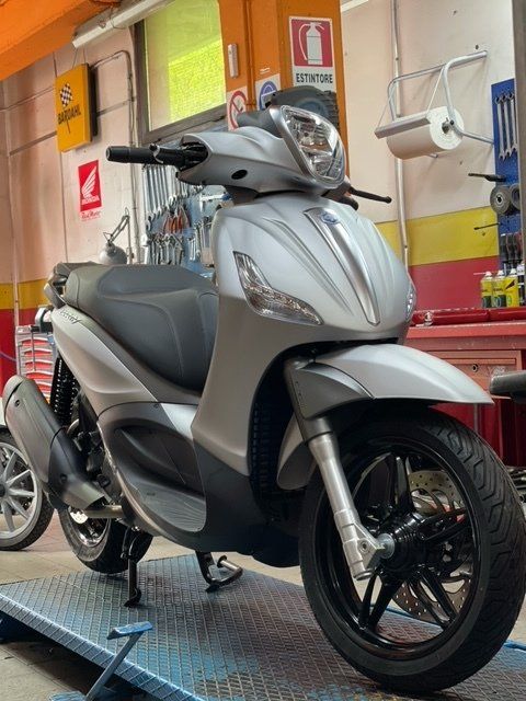 scooter piaggio da riparare