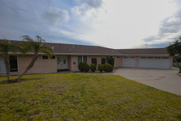 Front Entrance and Driveway