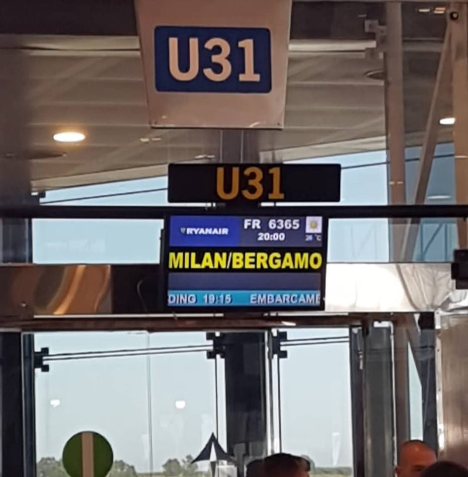 Un cartel que dice U31 Milán Bérgamo.
