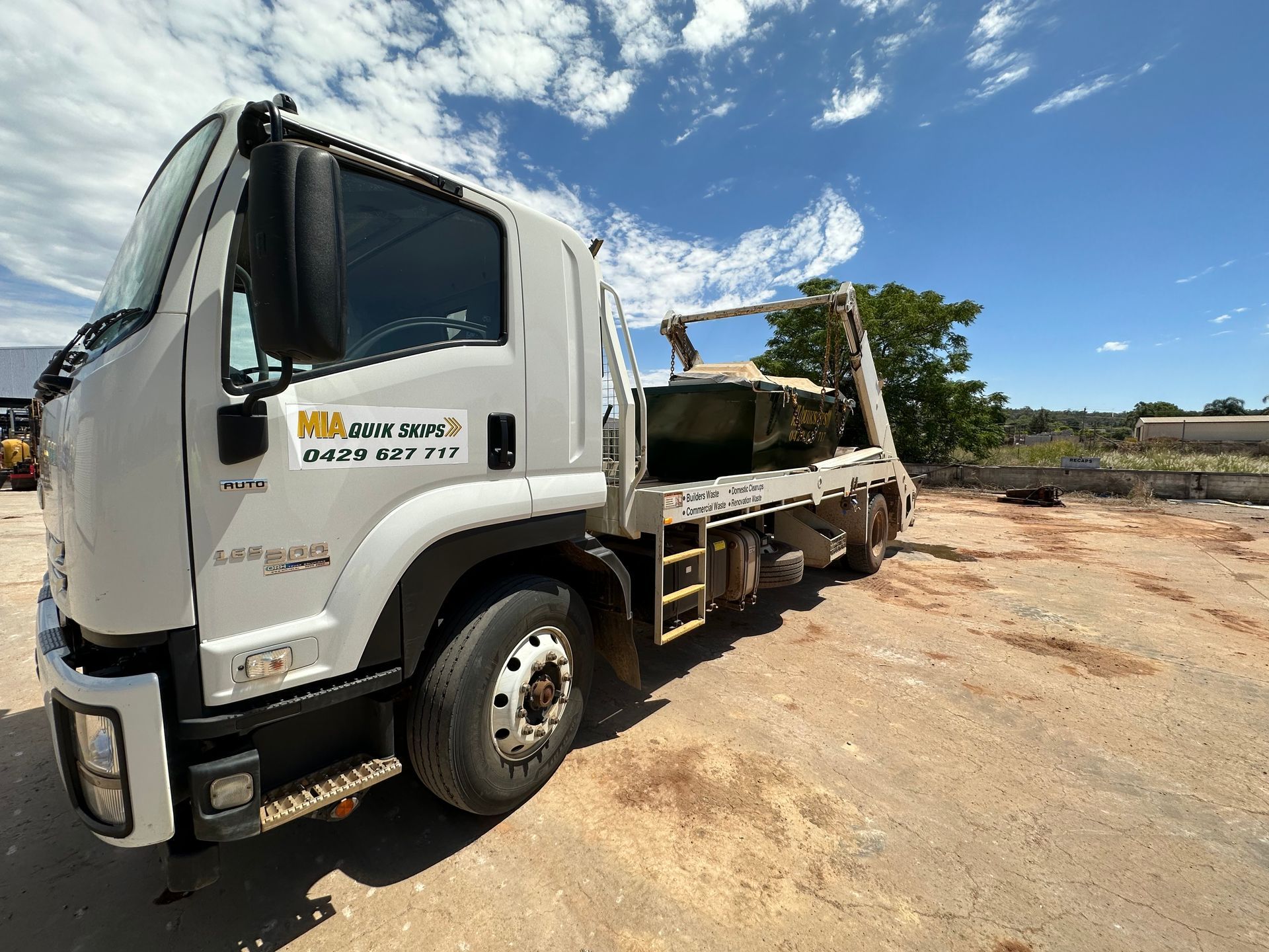 Truck Loaded with Skip Bin — Griffith, NSW — MIA Quickskips