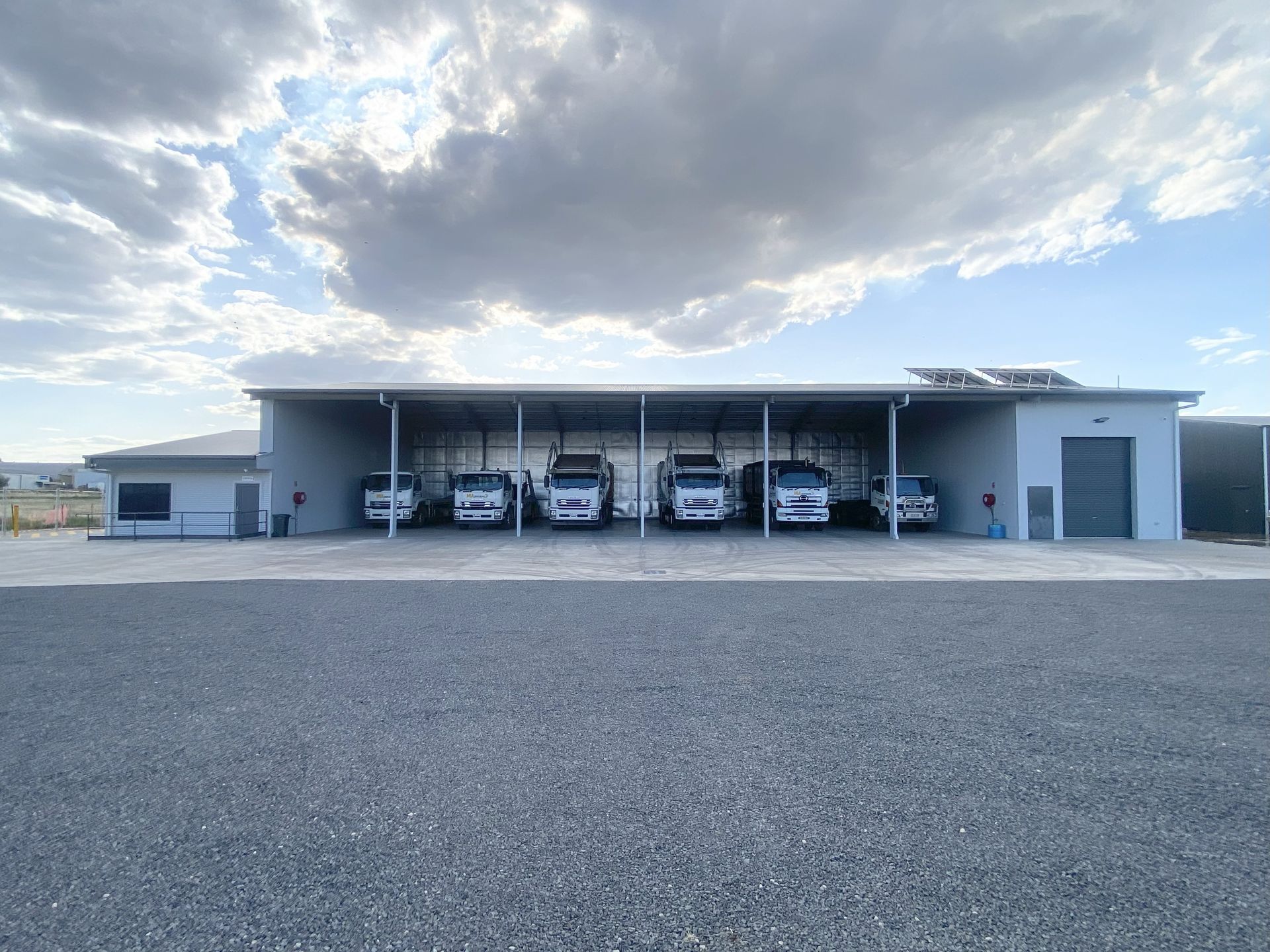 Griffith depot and trucks – MIA Quikskips & MIA Quik Waste – family-owned bin hire
