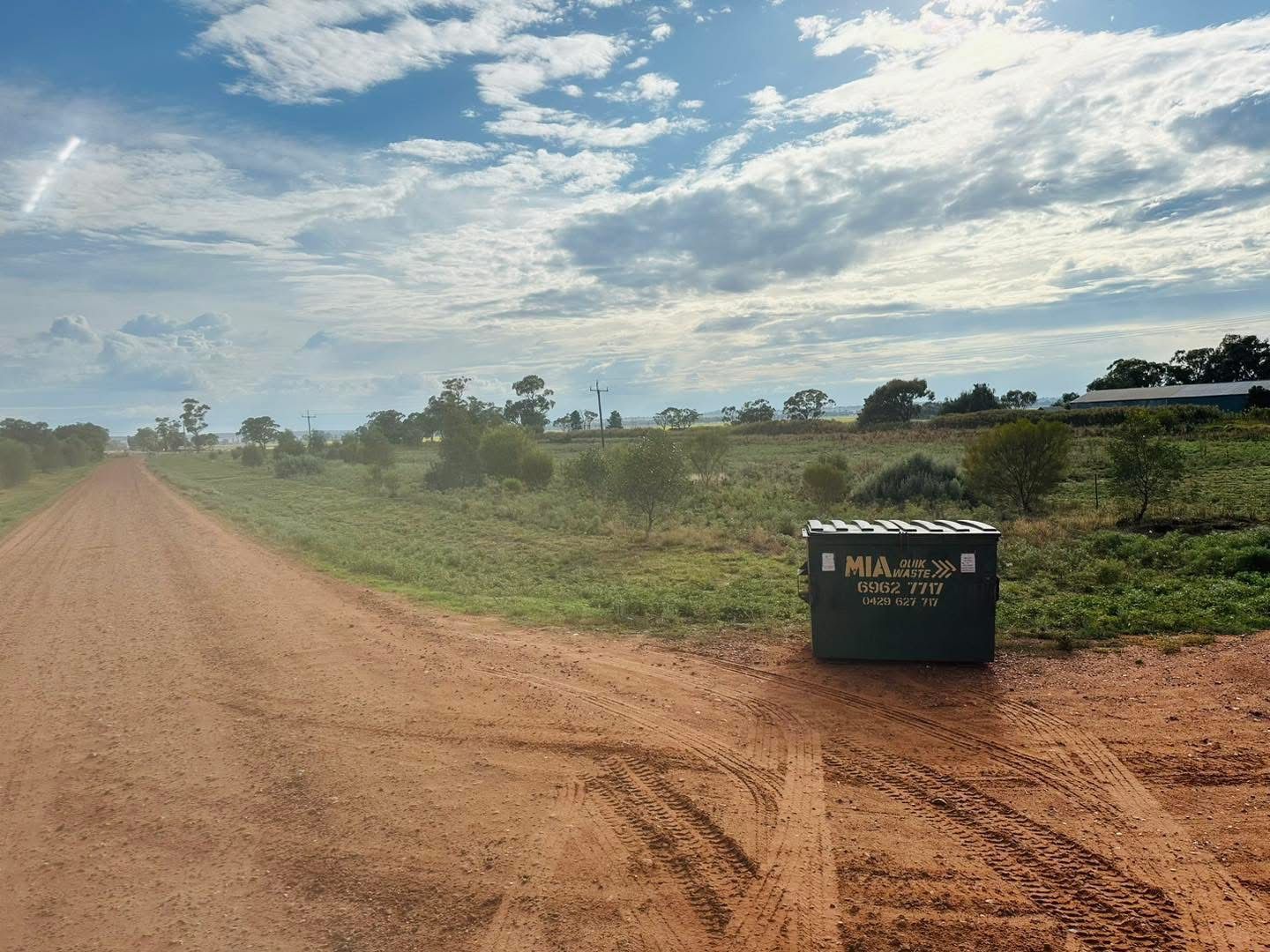 MIA Quikskips bin placed along rural access road – skip bin hire Griffith NSW