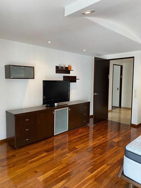 COMPRO USADO GABRIEL MENA