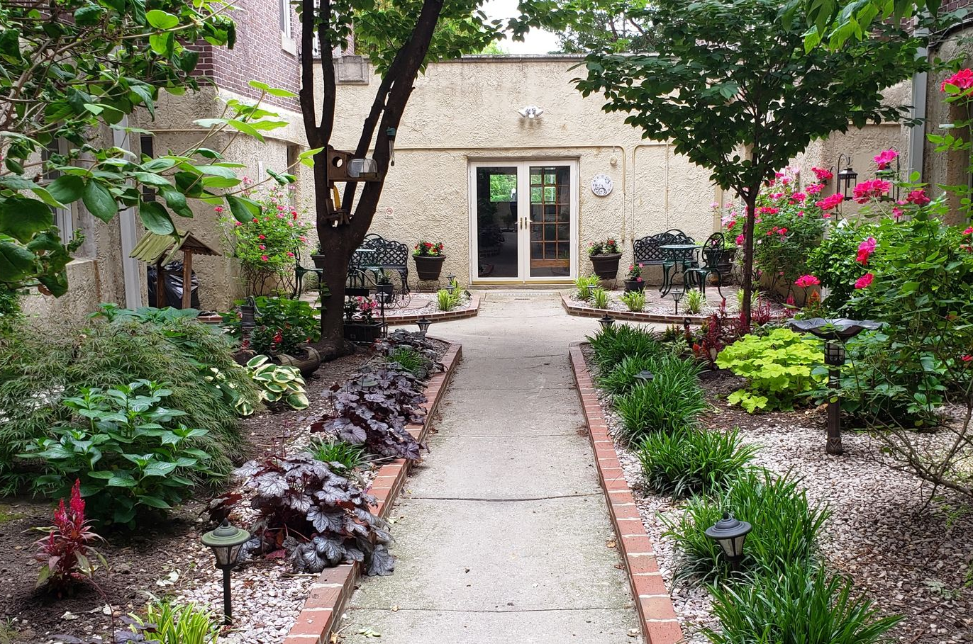 505 West University Parkway