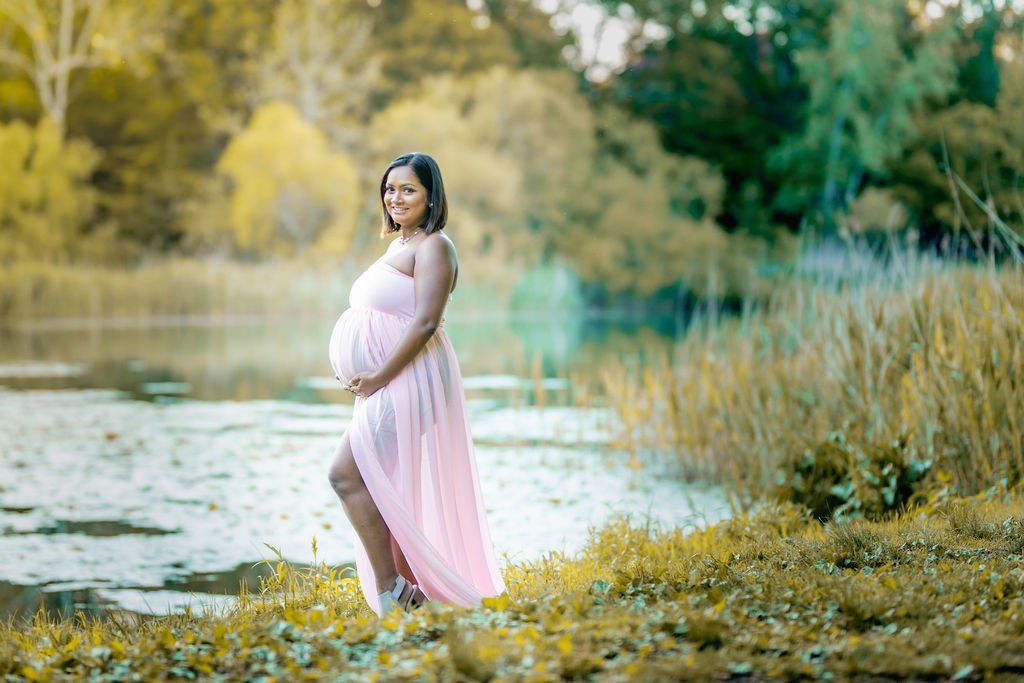 Maternity Photo Shoot | NY Outdoor Lake Maternity Photography | Family Shoot | NYC Photographer | maternity photographer long island | pregnancy photo shoot nyc | pregnancy photography nyc