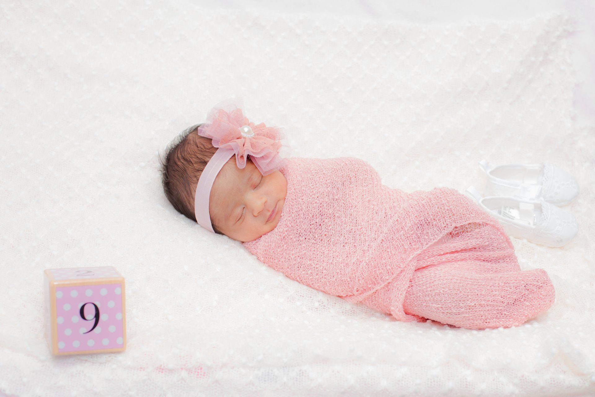Best Newborn Family Photographer in NYC | Best NY Long Island Queens Brooklyn Bronx NJ Photographer |  Newborn Family Photo Shoots