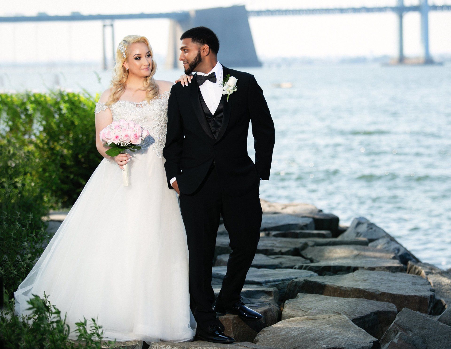 Best Affordable Wedding Photographer in NYC | Bridal Grooms Party Wedding Poses | Wedding Photos | Long Island NY Wedding Photographer