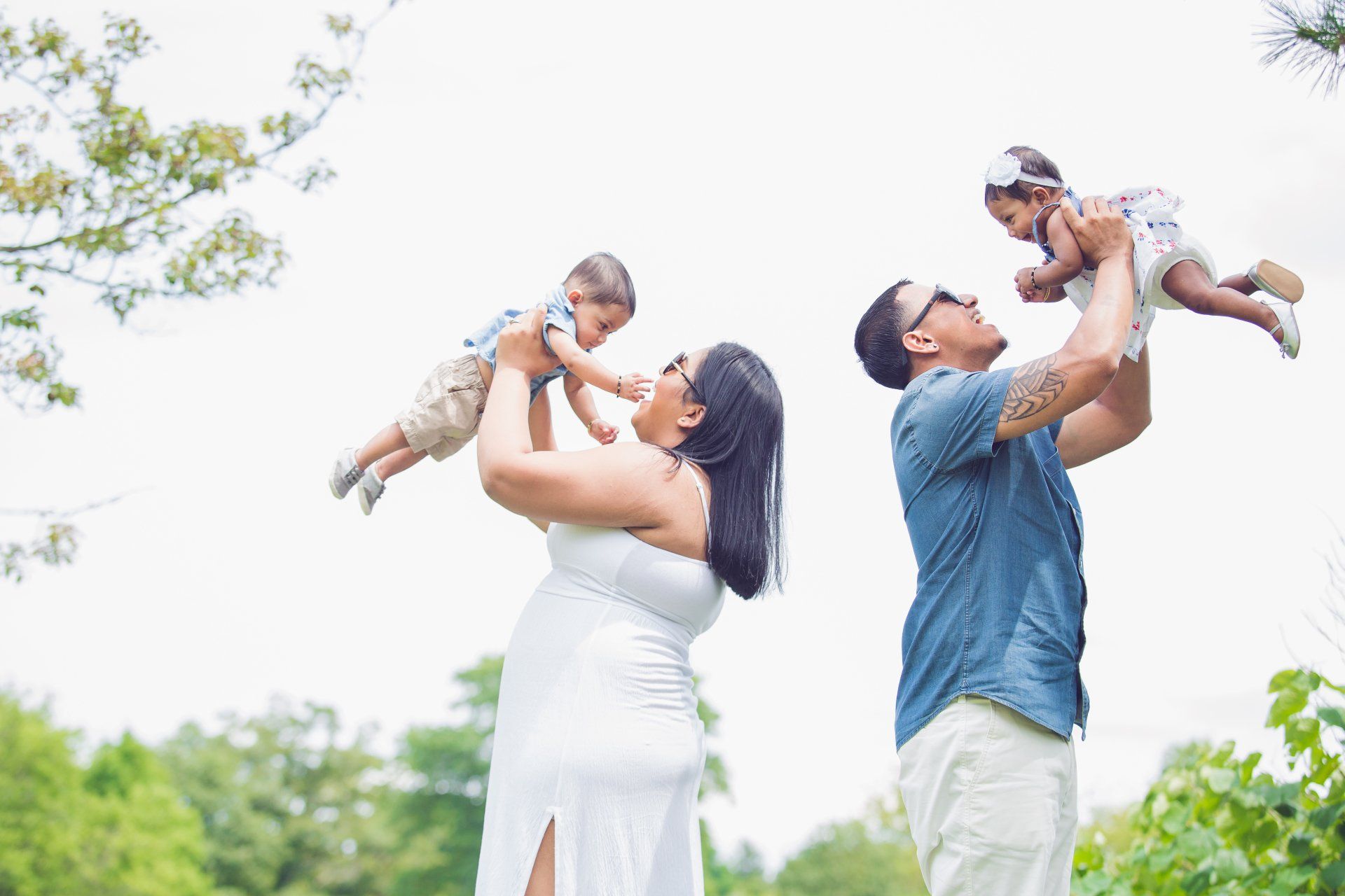 Best Newborn Family Photographer in NYC | Best NY Long Island Queens Brooklyn Bronx NJ Photographer |  Newborn Family Photo Shoots