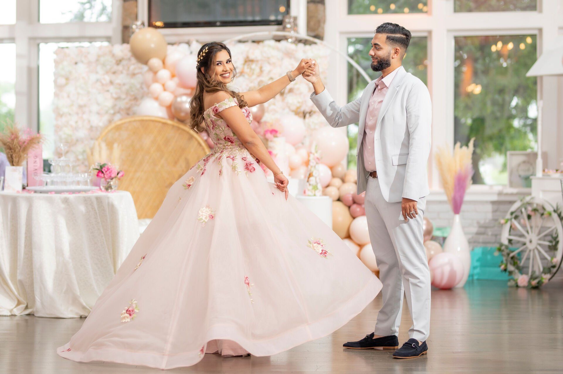 Bridal Shower Party Photos | Bridal Shower Photos | Paris Theme | Queens NYC Photographer | Pre Wedding Photographer | Pre Wedding Events | Best Bridal Shower Photographer | Best Bridal Shower Photography NY|