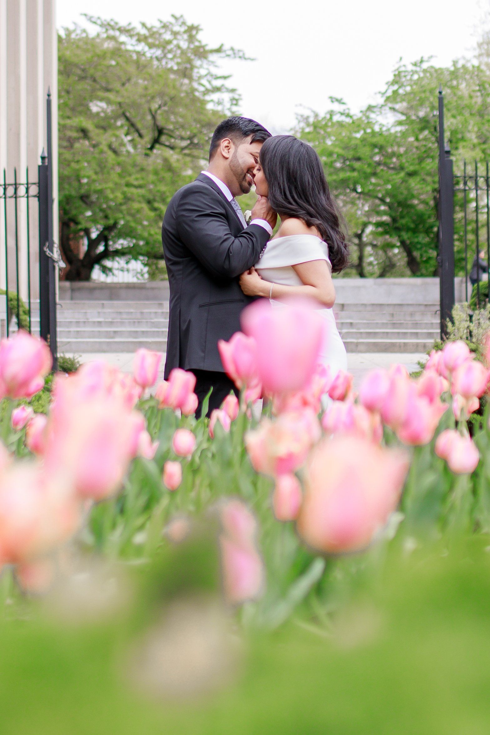 NY City Hall Wedding Photographer NYC | Wedding Poses Photos | Elopement City Hall Photos | NYC Wedding Elopement Photographer