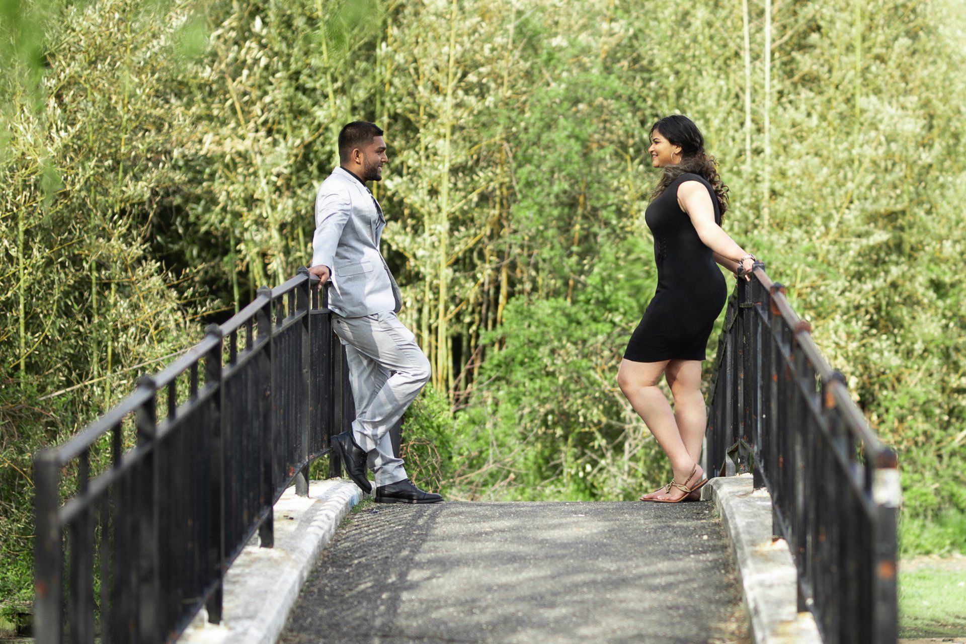 Engagement Photos | Engagement Shoot | Queens NYC Engagement Photographer | Couples Shoot | Gantry Plaza Park | Long Island City Photographer