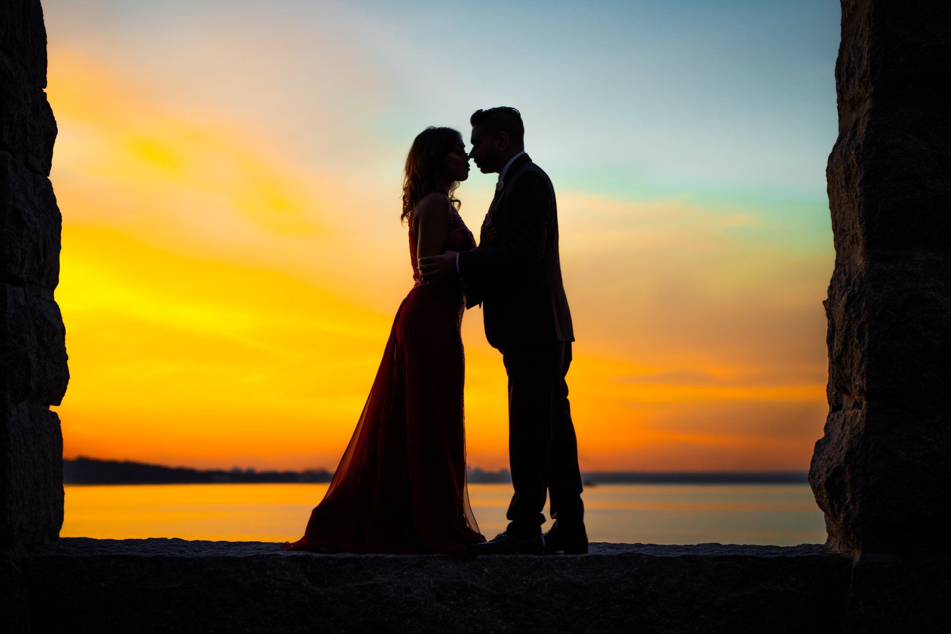 Best Engagement Photos | Outdoor Engagement Shoot | Affordable NYC Best Engagement Photographer | Affordable Engagement Photos | Engagement Shoot | Couples Shoot | Sunset Silhouette Engagement Shoot