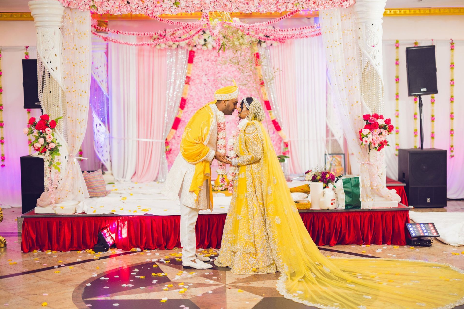 Best Indian Wedding Photographer in NY and FL | NY FL Wedding Photographer | Indian Caribbean Wedding Photoshoots