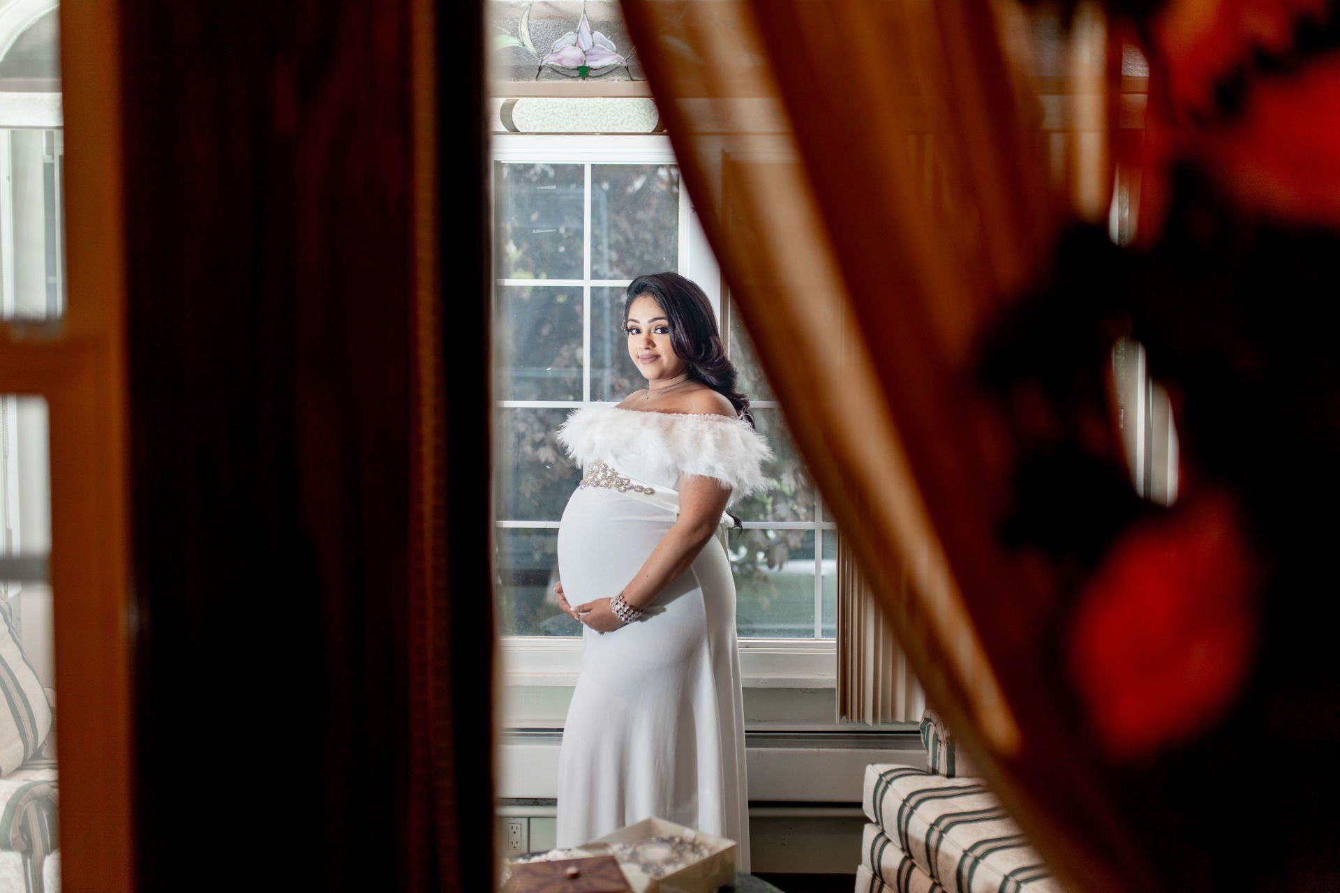 Indoor Maternity Photo Shoot | Maternity Photography in New York City | NYC Maternity Photographer