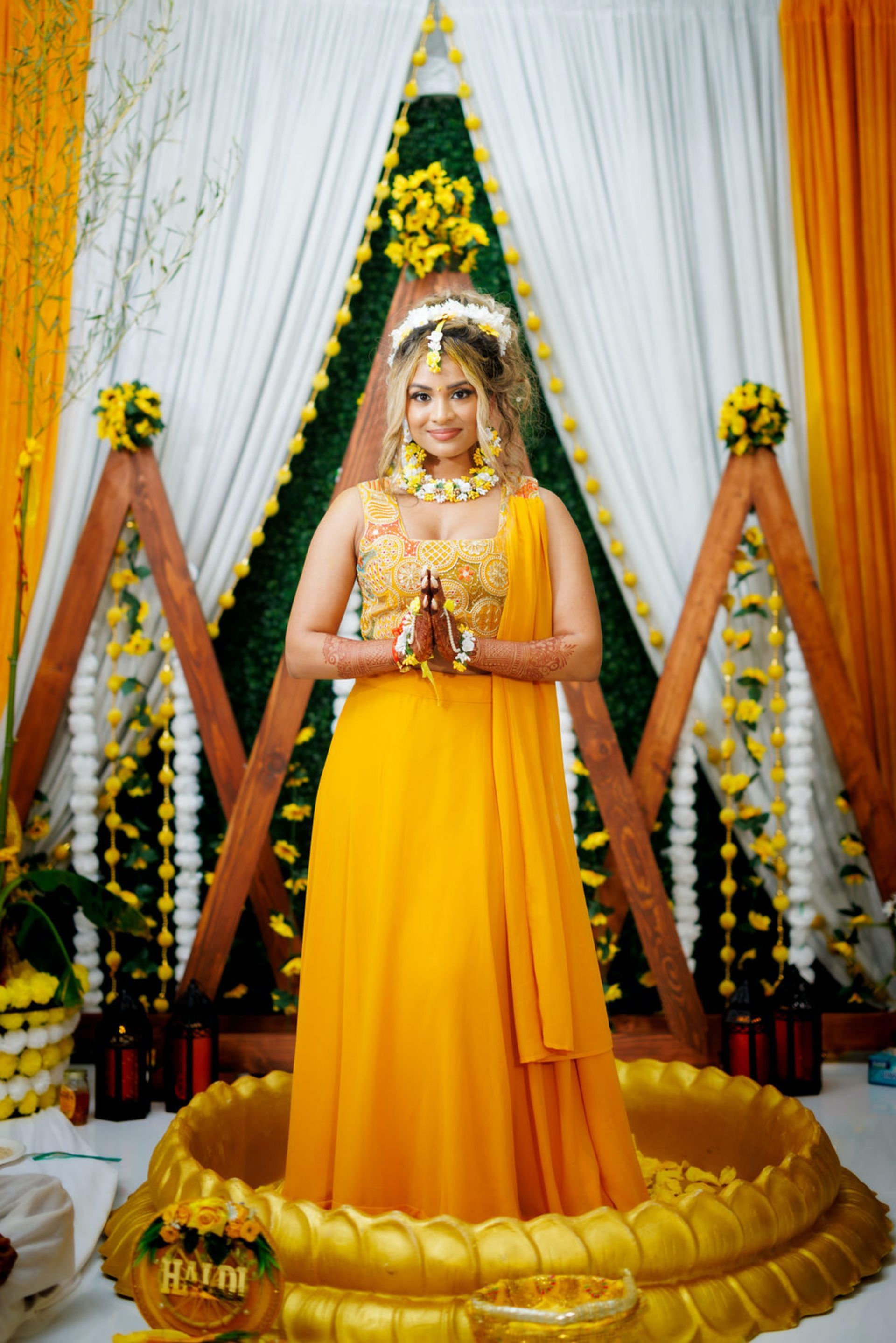 indian pre wedding photo |  pre wedding shoot indian | indian pre wedding photo shoot | indian pre wedding events | south asian pre wedding rituals | indian pre wedding photography | sangeet indian wedding photoshoot | sanger indian wedding photographer | mehndi night wedding photography | indian wedding mehndi photography | indian wedding mehndi photographer | maticoor night indian wedding photographer | matokhor night indian wedding photographer