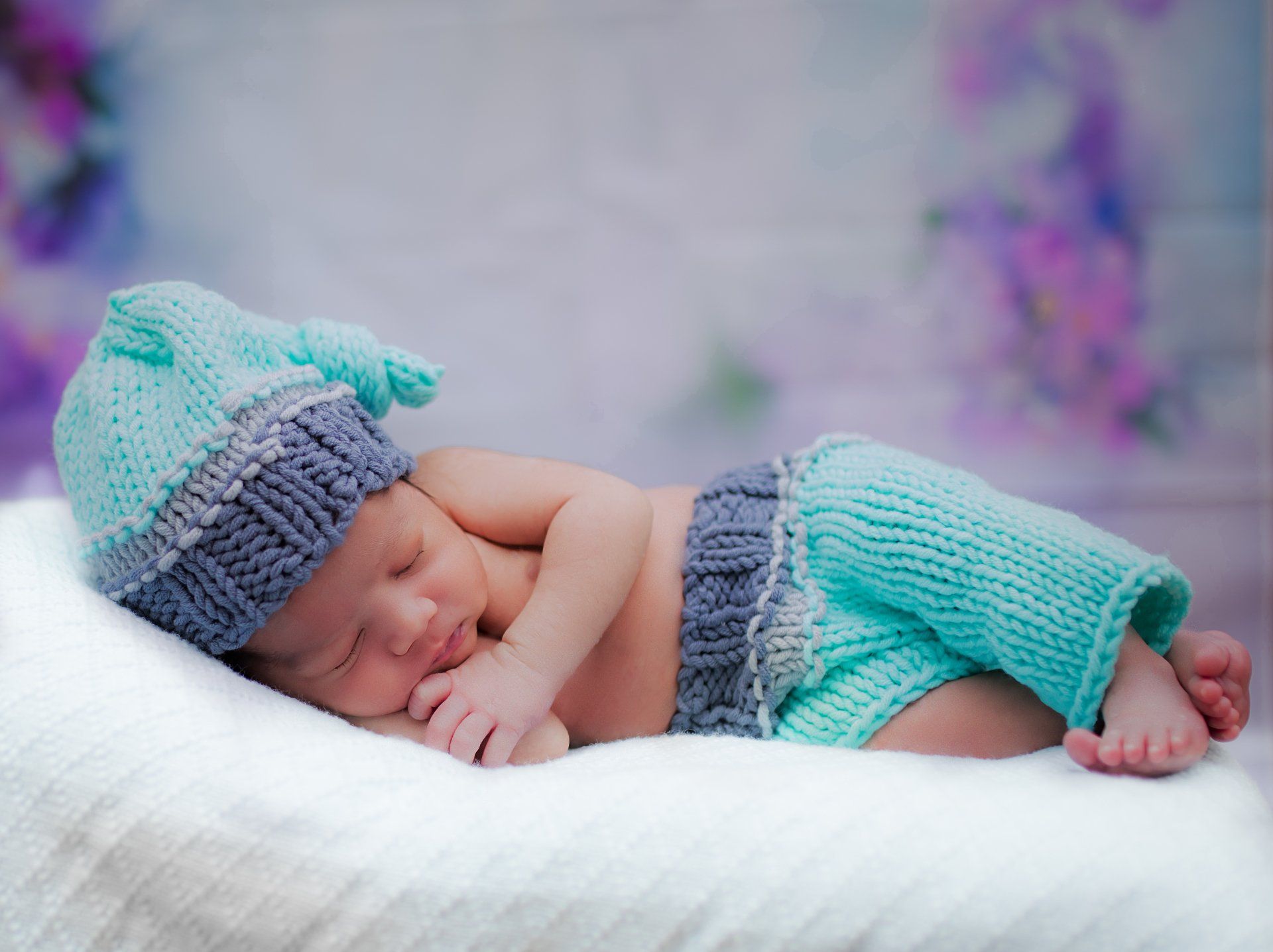 Best Newborn Family Photographer in NYC | Best NY Long Island Queens Brooklyn Bronx NJ Photographer |  Newborn Family Photo Shoots