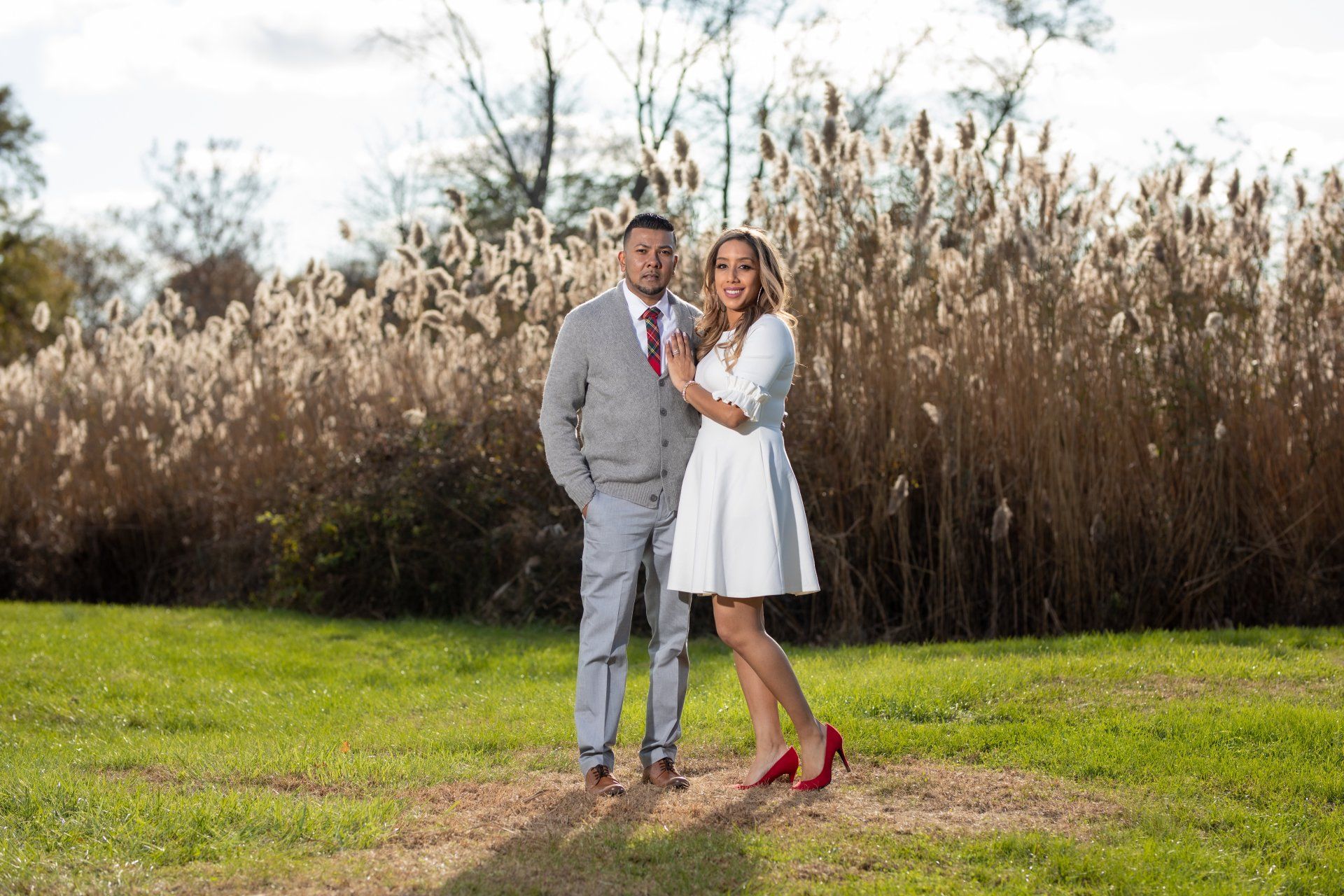 Outdoor Family Holiday Photoshoot | Holiday Couples Photos NY | New York Family Couples Holidays Photography |  NY Couples Christmas Holiday Photoshoot | Couples Photoshoot Christmas NY