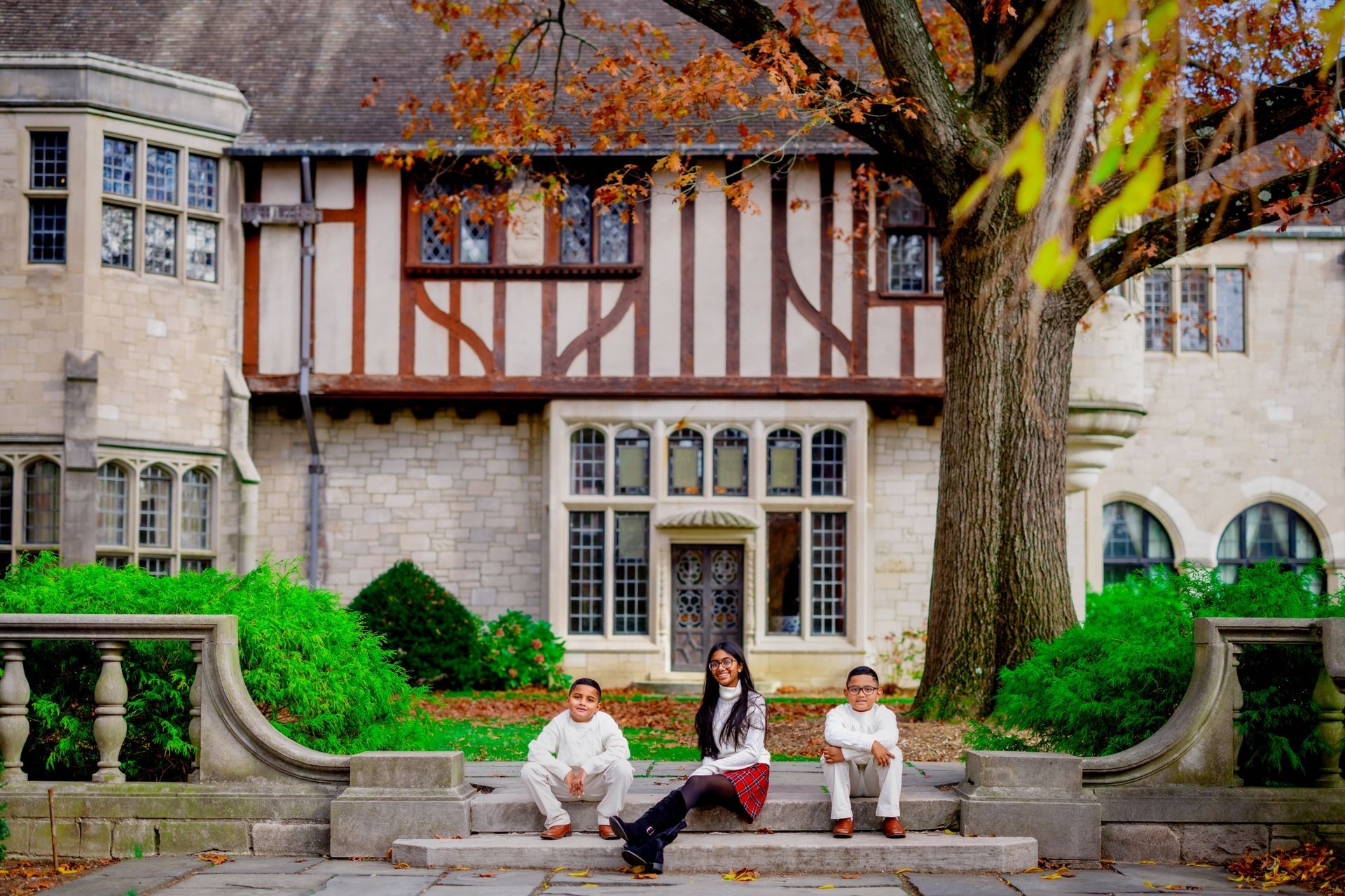 Outdoor Family Holiday Photoshoot Rockefeller Center NY | Holiday Family Photos NY | New York Family Holidays Photography | NY Family Christmas Holiday Photoshoot | Family Photoshoot Christmas NY