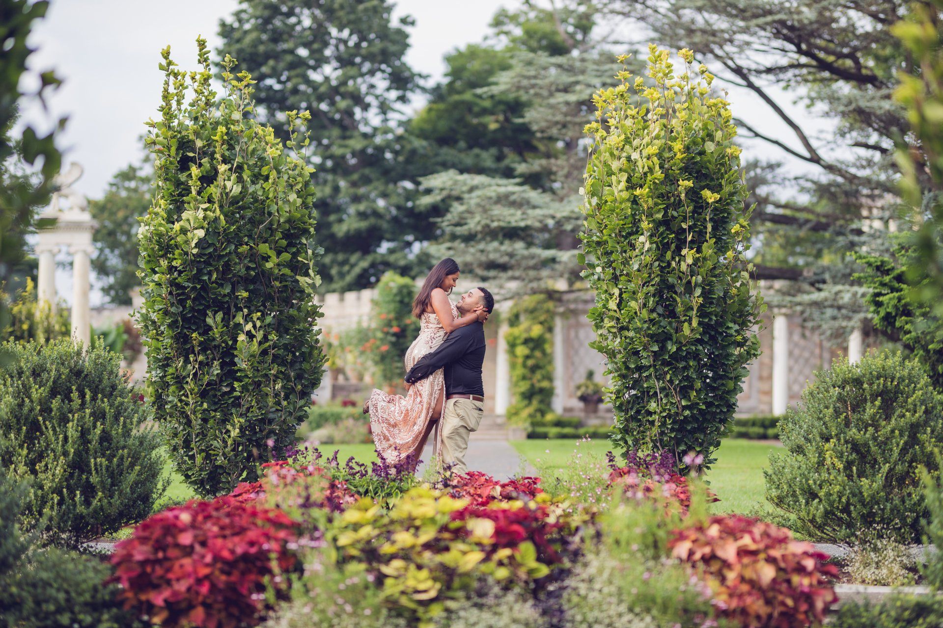 Engagement Photos | Engagement Shoot | NYC Engagement Photographer | Couples Shoot | Outdoor Engagement Photoshoot | Outdoor Park Engagement Photographer NY | Best Engagement Photographer