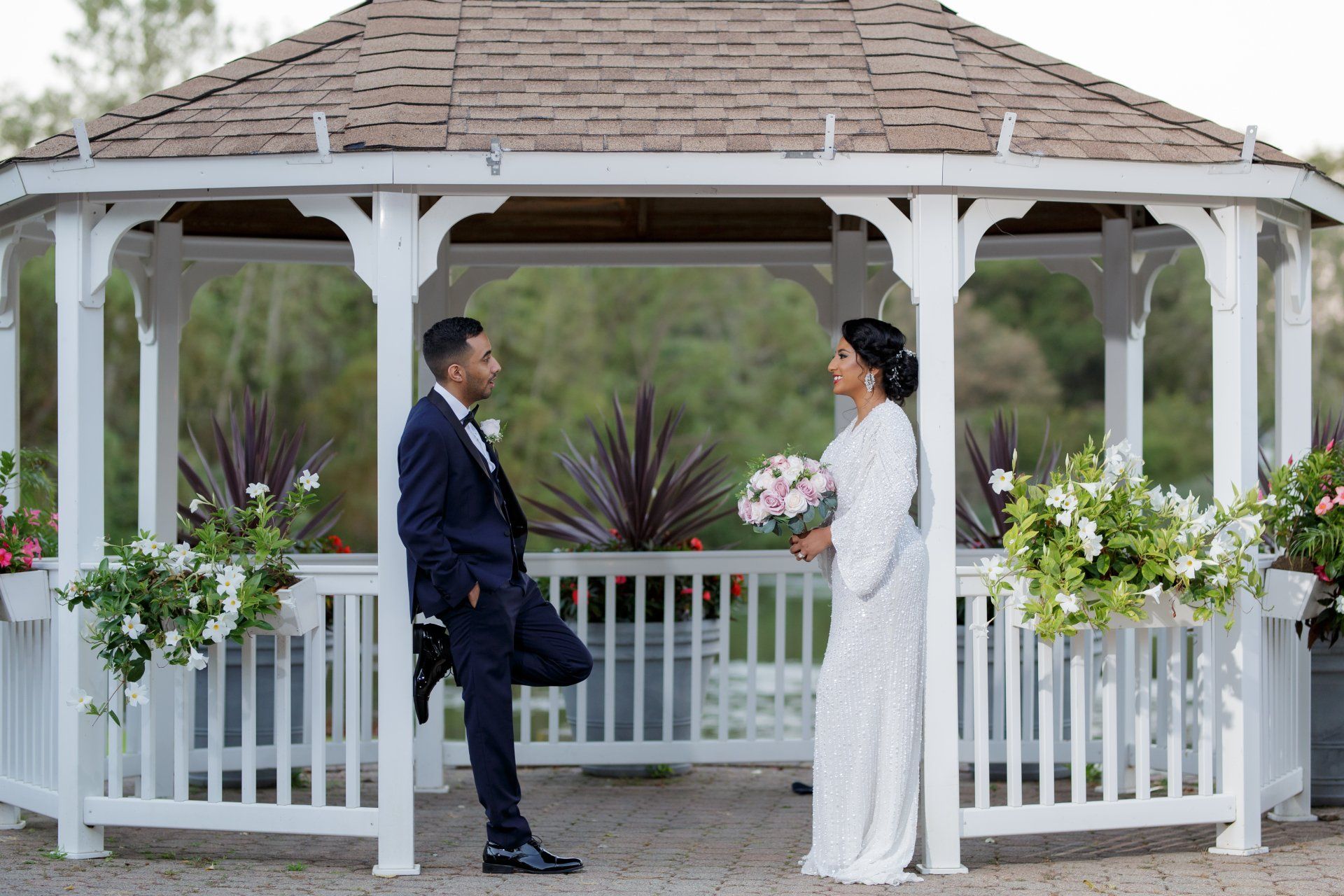 Best Wedding Photographer in NYC | Wedding Poses | Wedding Photos | Affordable Long Island NY Wedding Photographer