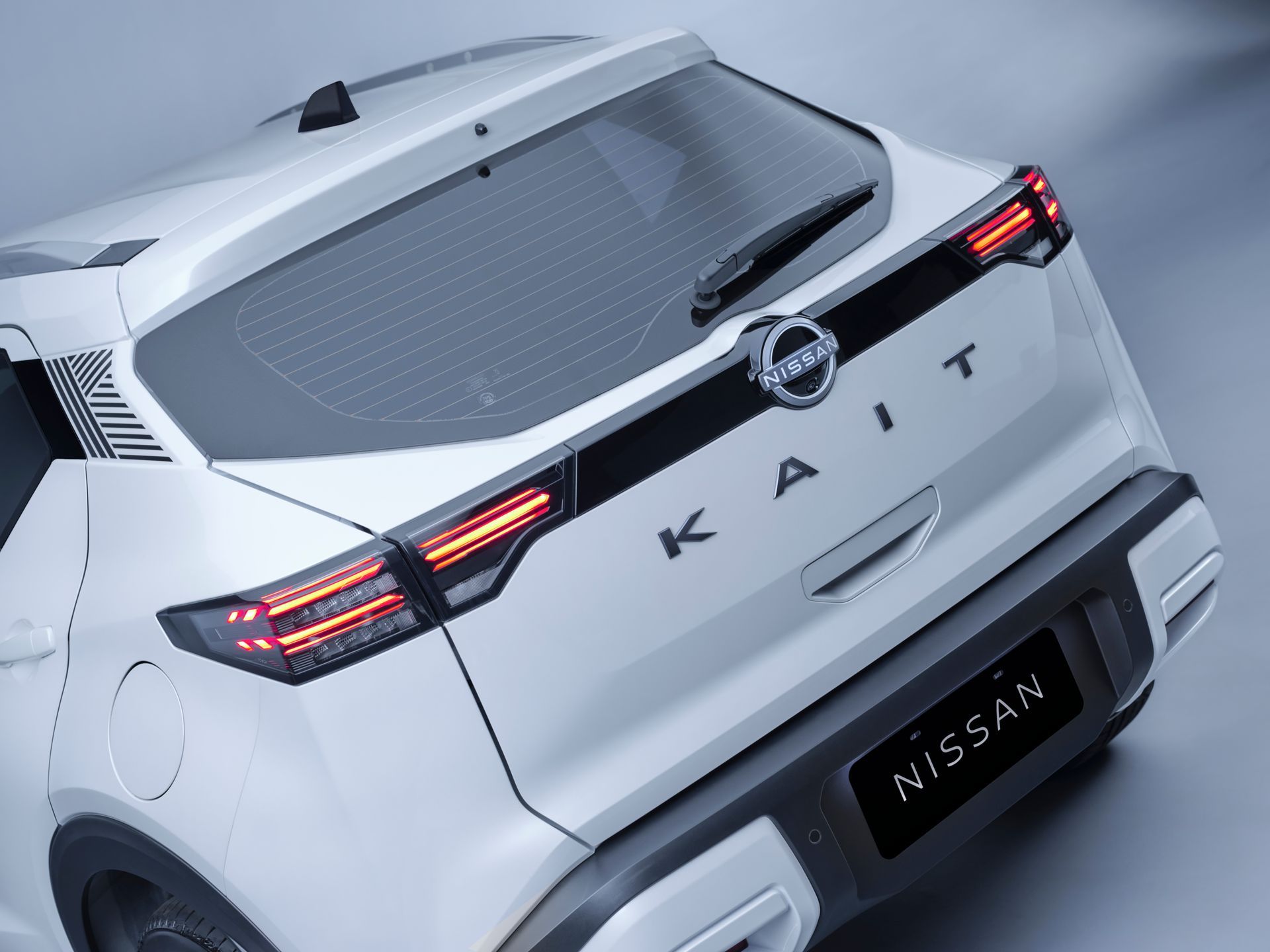 Traseira com luzes em LED do novo Nissan Kait