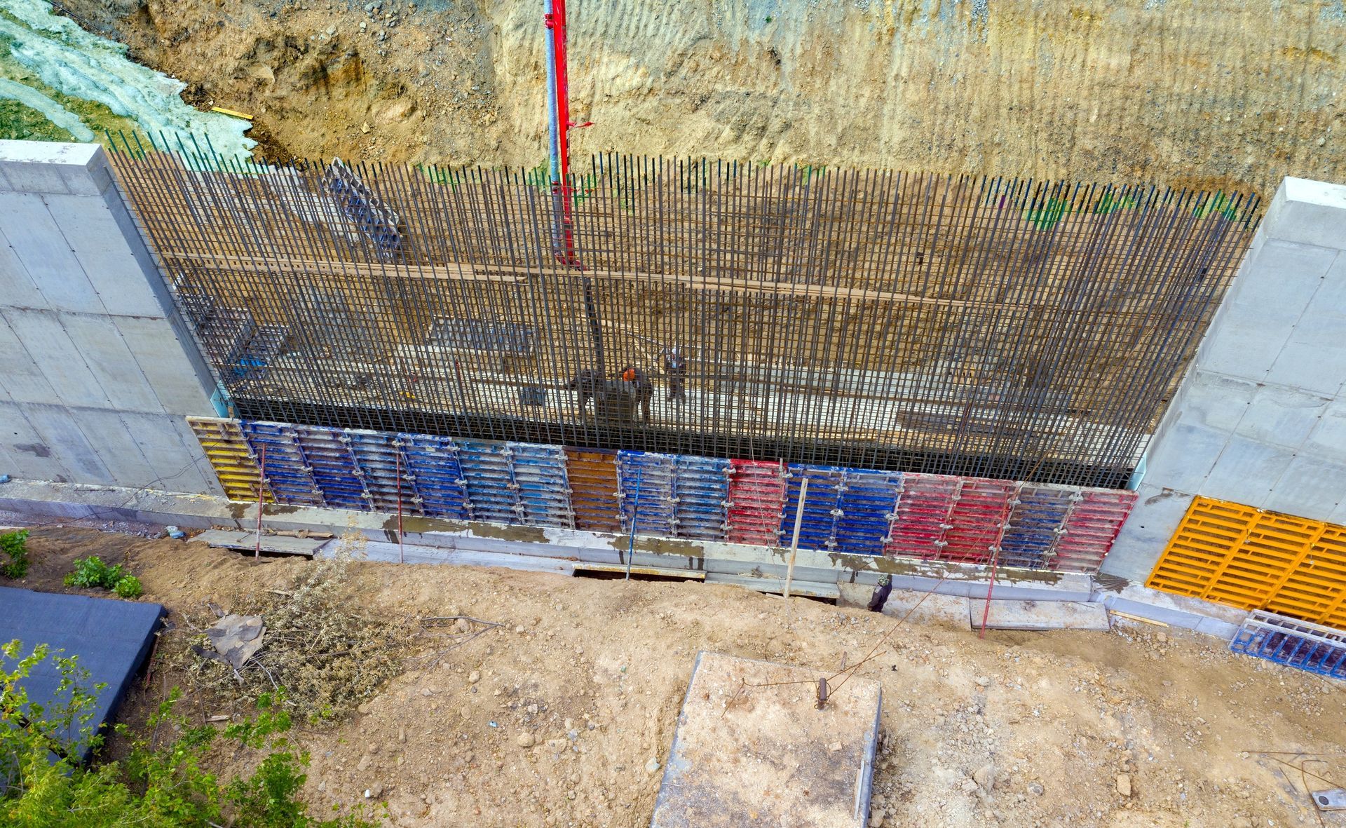 Large-scale concrete pours