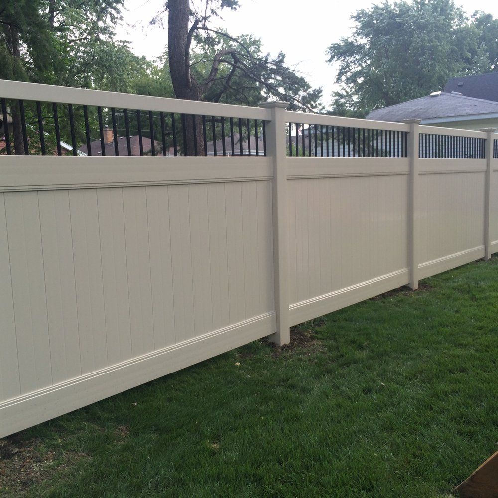 Cedar Fence — Maywood, IL — Anaya and Sons Fence Company