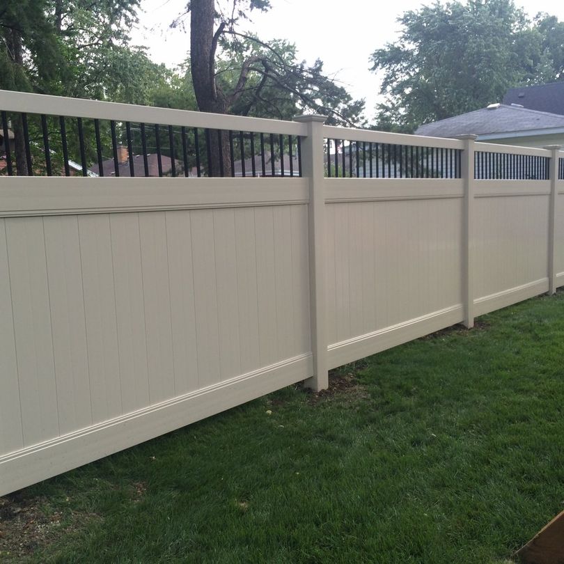 Cedar Fence — Maywood, IL — Anaya and Sons Fence Company