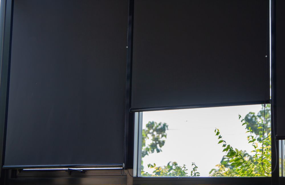 block out black roller blinds