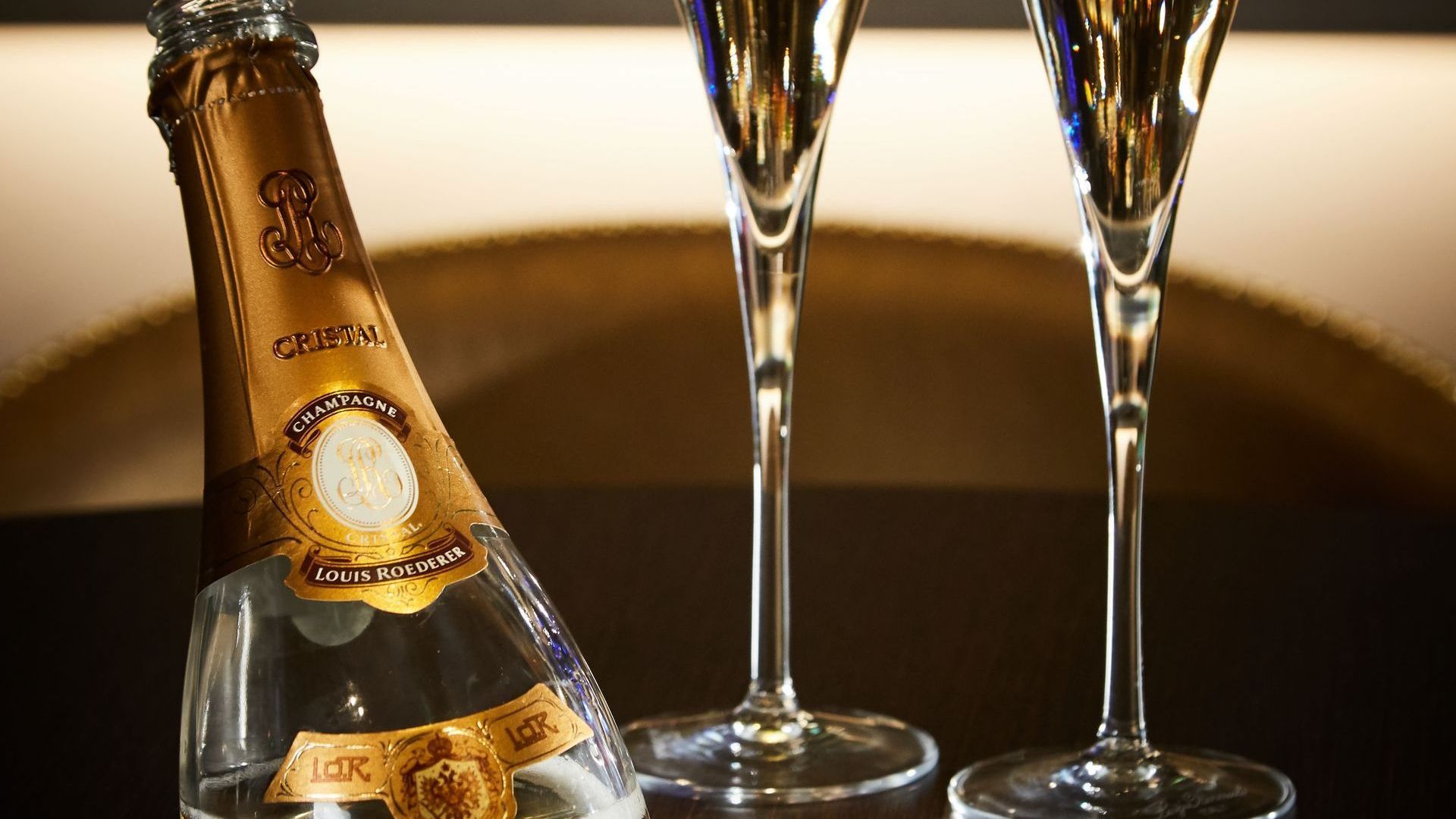 Celebrate your special occasion using a gift voucher at La Dragon in Kilmarnock with Champagne