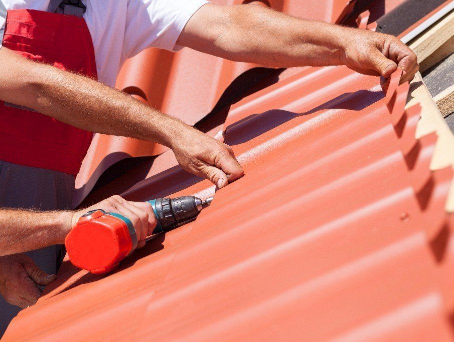 Contractors Installing New Commercial Roof, Abilene & San Angelo TX