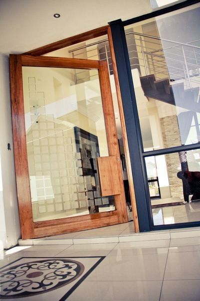 Grapedoor Custom made glass door with modern design